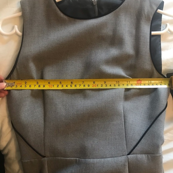 2 for 1 Zara Dresses! 💄 - Picture 8 of 15